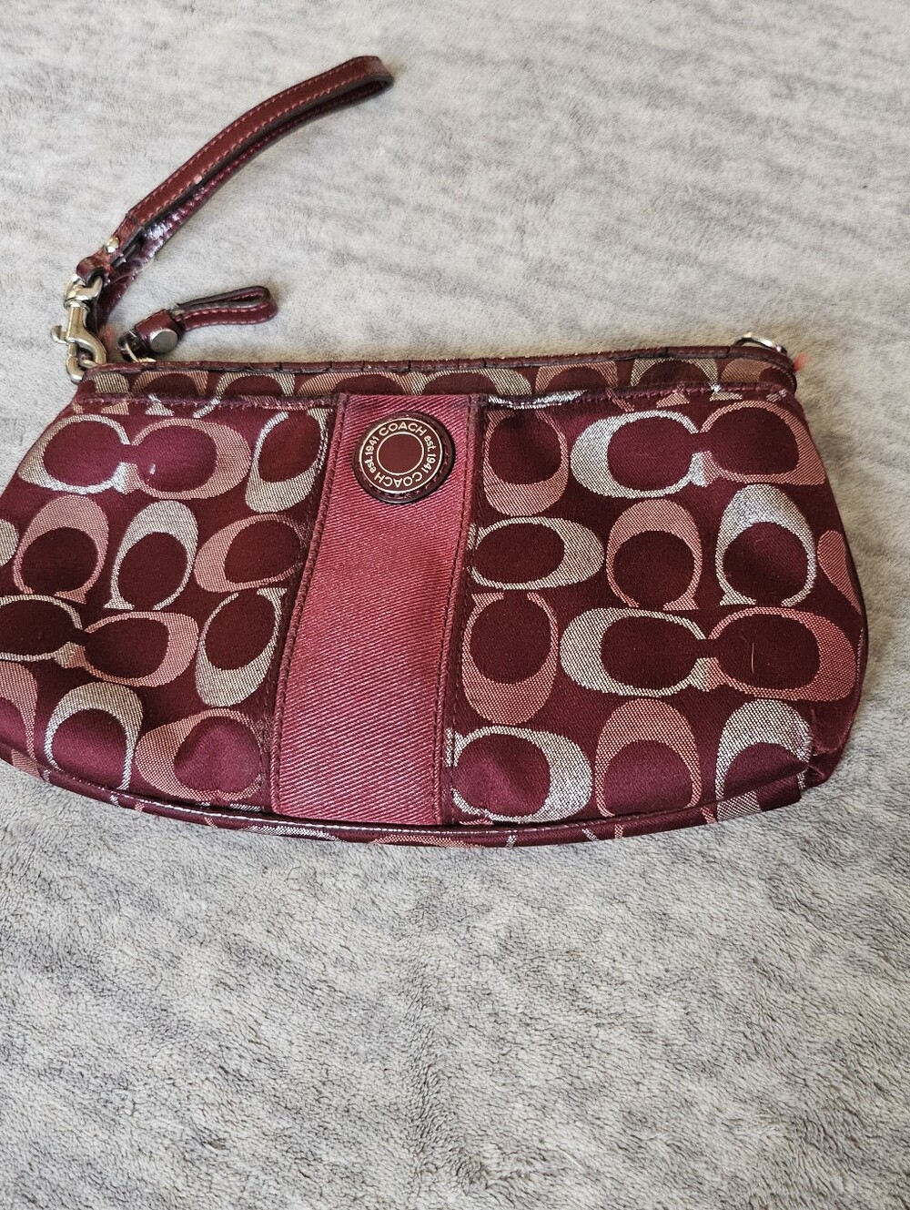 Coach wristlet pouch burgundy